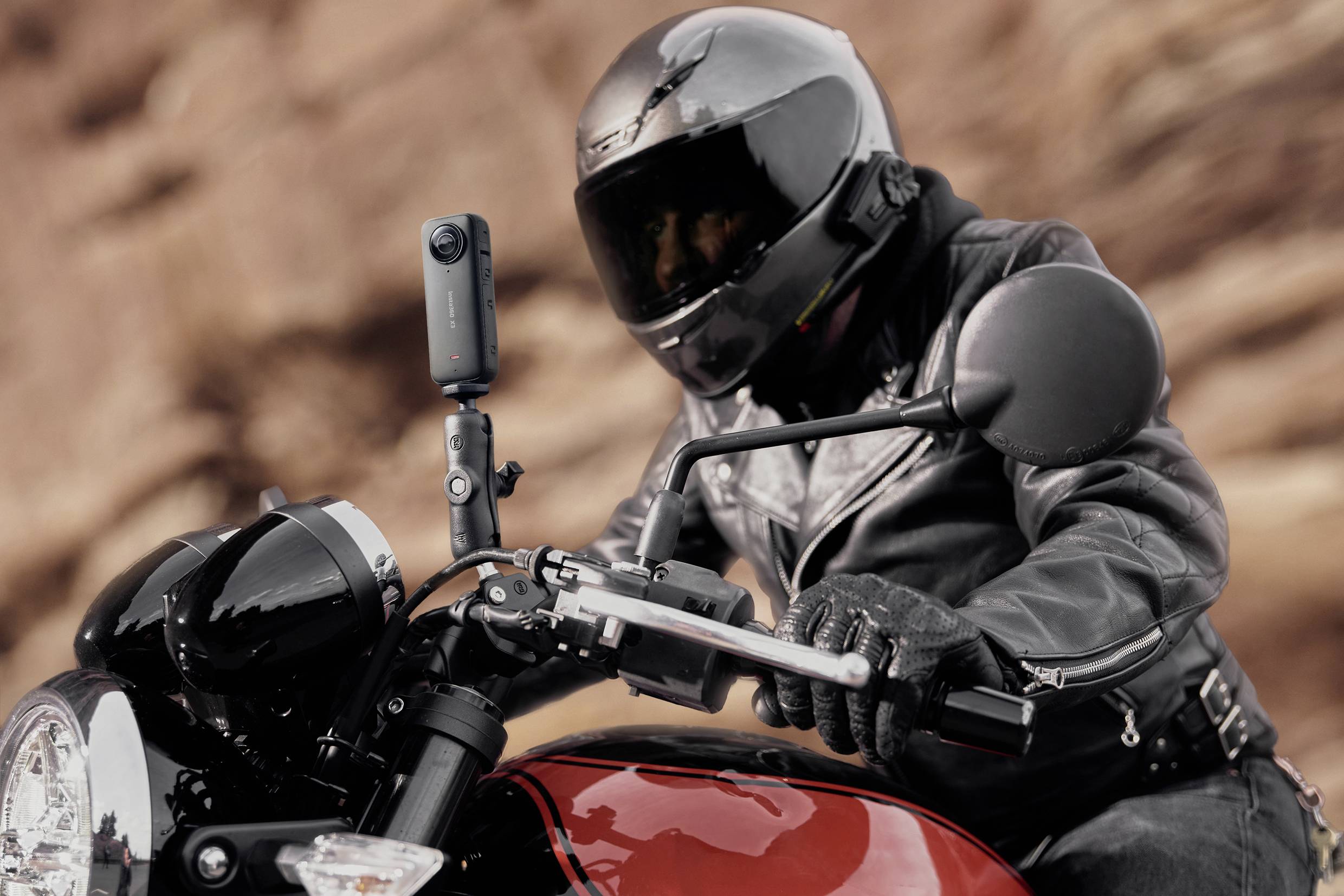 Insta360 X3 Action Cam 360° écran tactile, WiFi, 5K, étanche, accéléré, Webcam