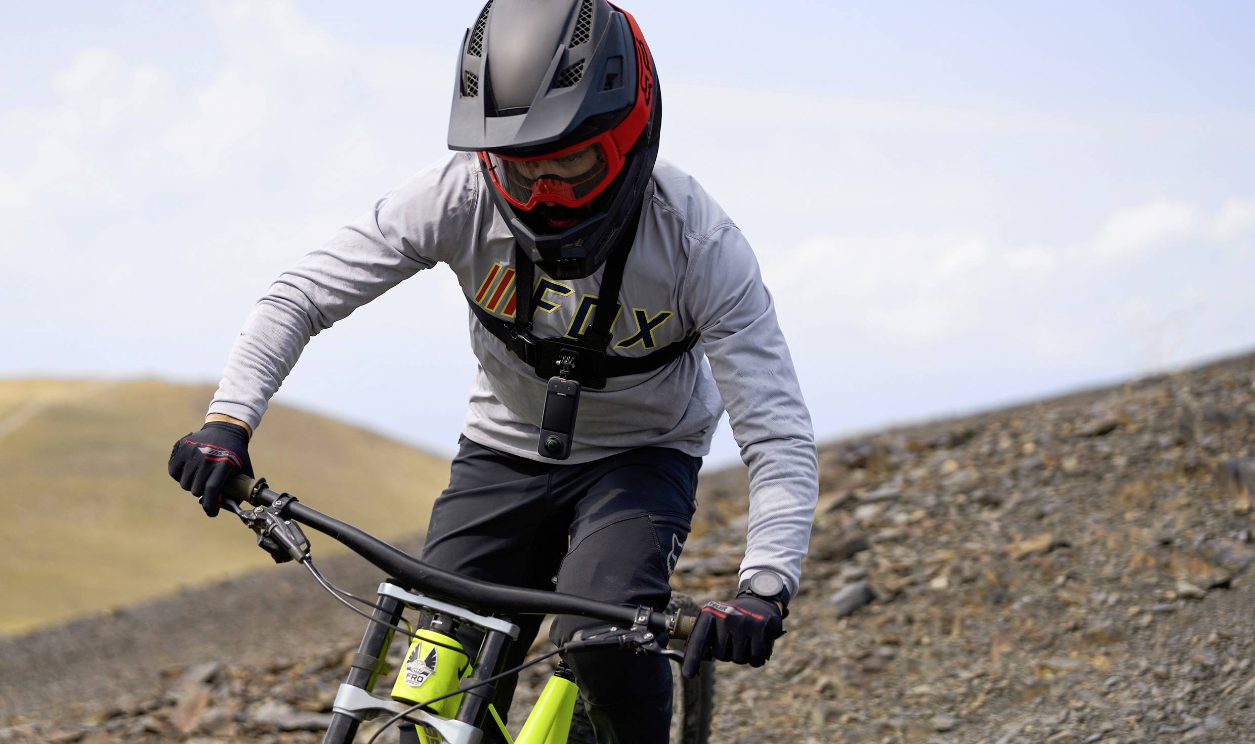 Insta360 X3 Action Cam 360° écran tactile, WiFi, 5K, étanche, accéléré, Webcam