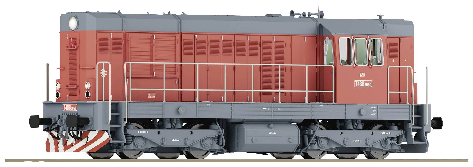 Un modèle d'une locomotive de fret rouge est posé sur des rails de côté. Elle présente des détails gris et des garde-corps.