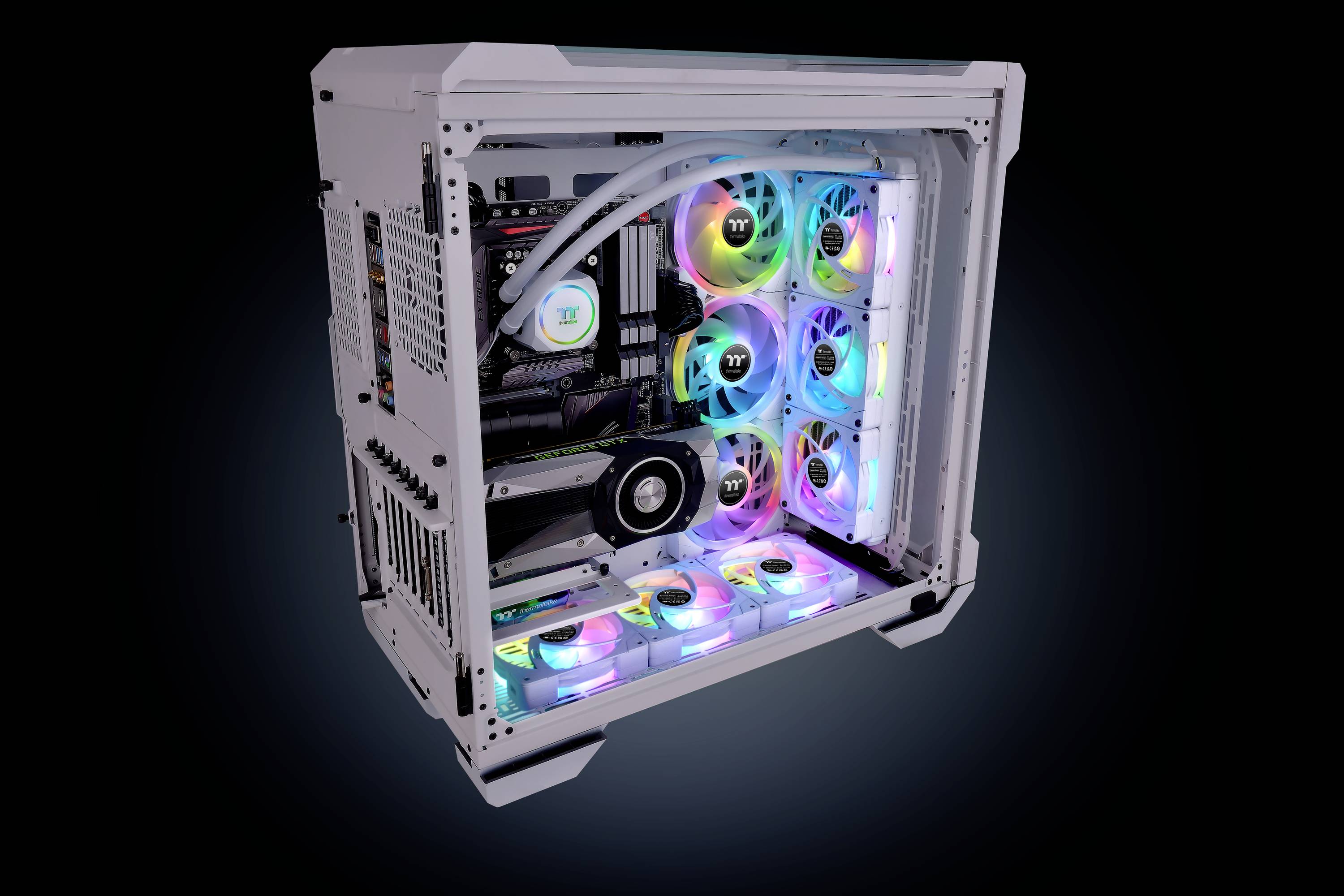 Thermaltake CL-F161-PL12SW-A Ventilateur pour PC blanc, transparent, RVB (l x H x P) 120 x 120 x 25 mm avec commande d'éclairage
