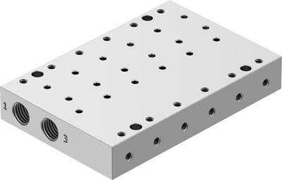 Plaque métallique avec de nombreux trous percés et filetés, représentée en deux dimensions. Utilisation possible comme plaque de distribution.