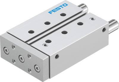 Actionneur linéaire pneumatique en argent avec plusieurs points de fixation et deux tiges de piston. Logo bleu de Festo en haut.