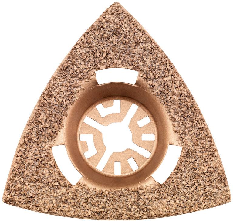 Un outil triangulaire en bois avec des bords dentelés et une encoche centrale, probablement destiné à des travaux de ponçage ou de coupe.