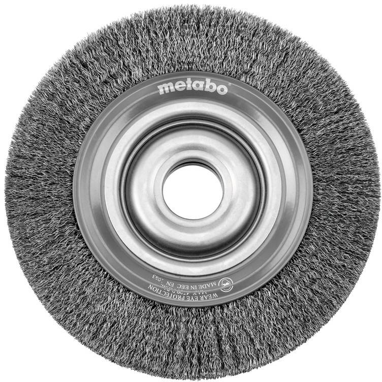 Brosse métallique Metabo, ronde, en acier. Adaptée aux travaux de décapage et de nettoyage de surface.
