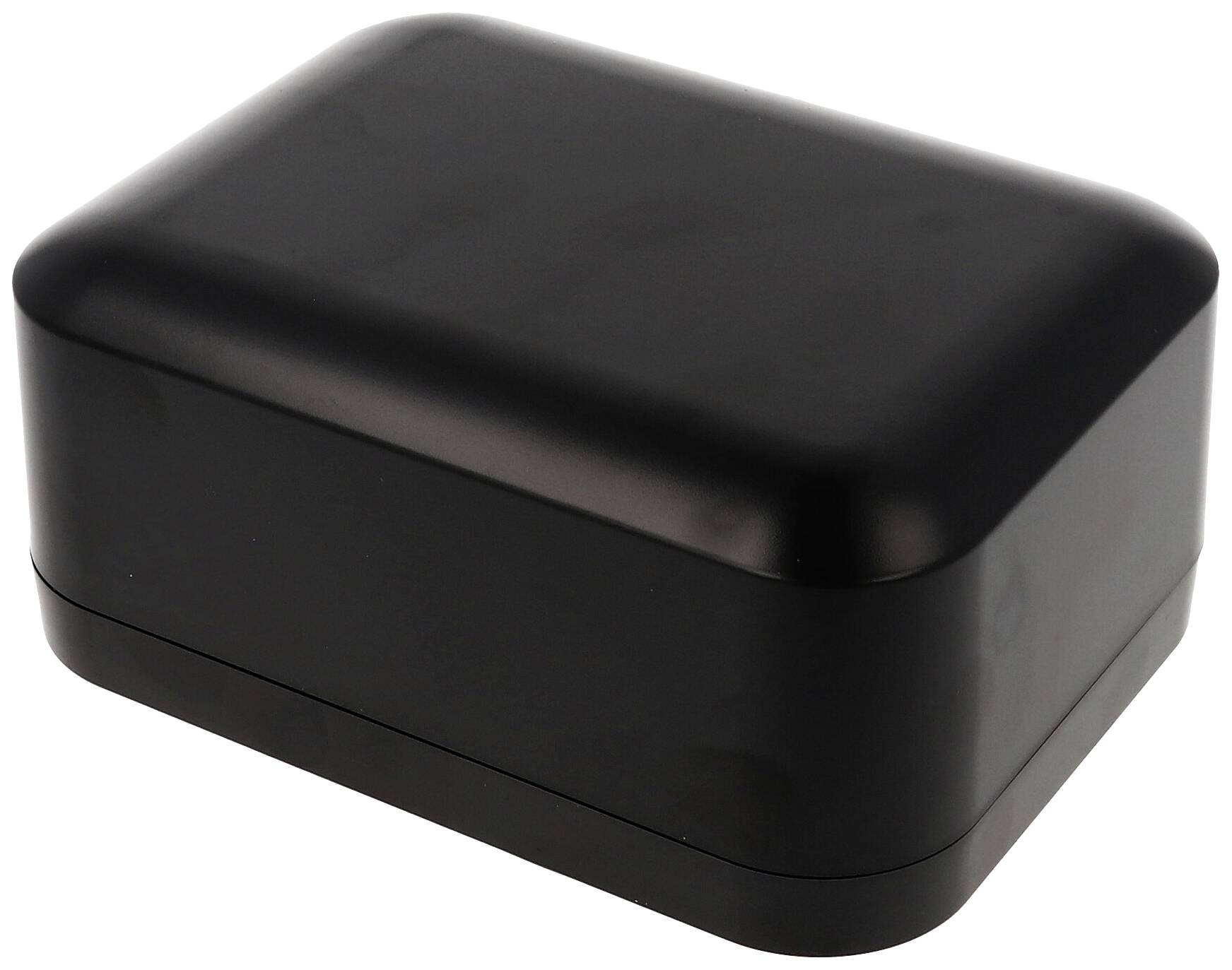 Une boîte noire rectangulaire aux coins arrondis sur un fond blanc.