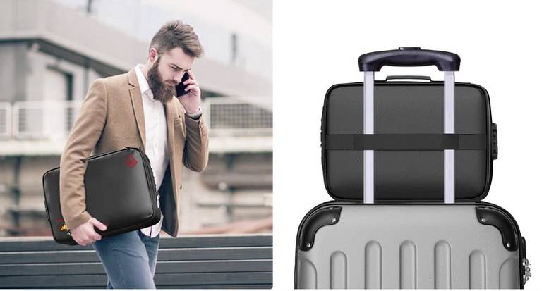 Homme à barbe portant un blazer marron, qui téléphone tout en transportant une valise noire. À côté, une image de la valise posée sur un chariot de transport.