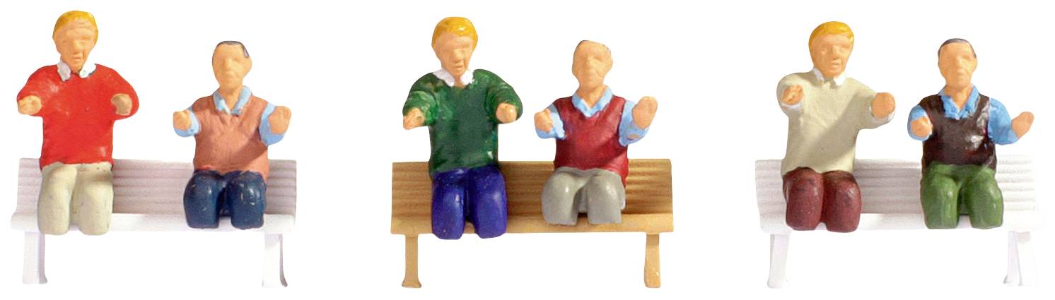 Quatre petites figurines colorées sont assises sur trois bancs. Elles portent des vêtements différents et colorés et regardent droit devant elles.