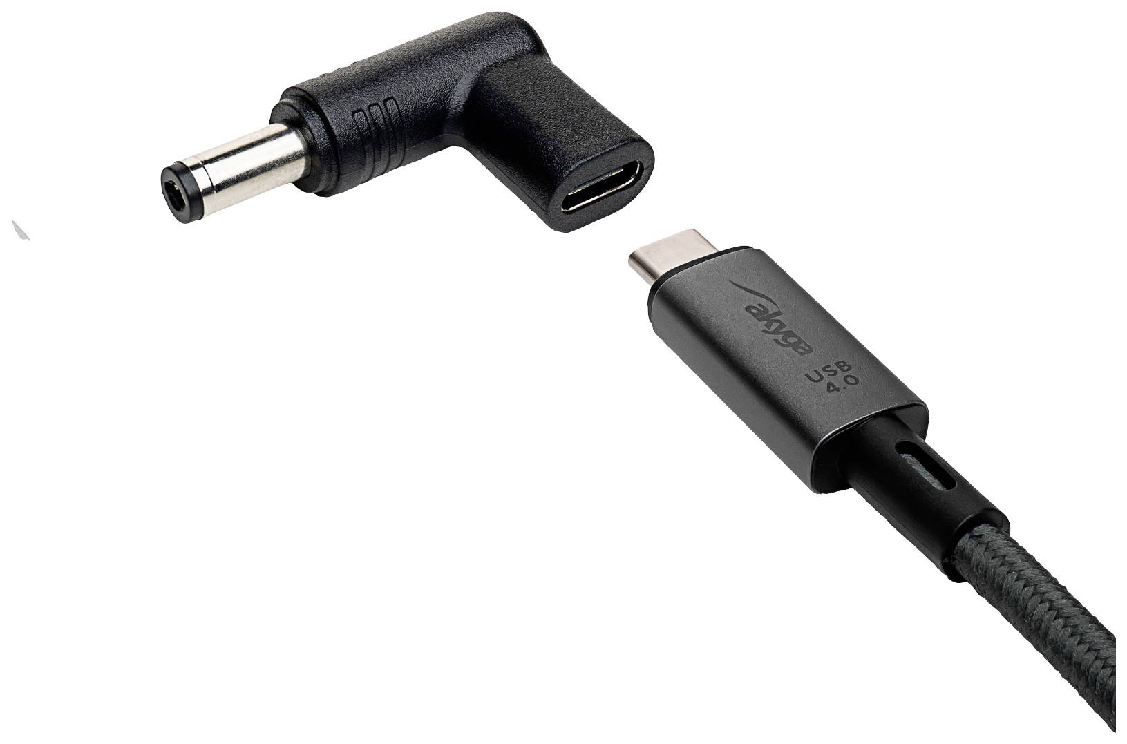 Un adaptateur de câble USB-C vers DC, noir, avec une fiche DC coudée et un port USB-C, conçu pour des fins de charge.