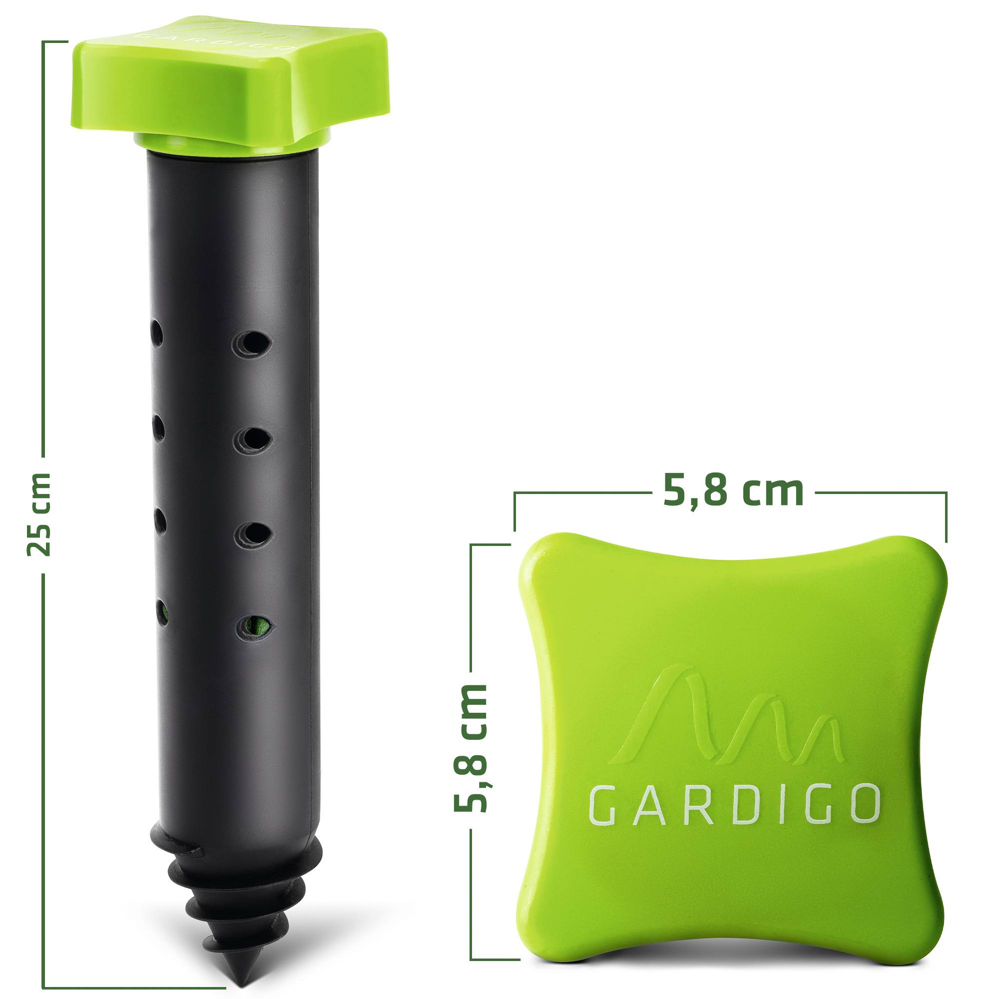 'Gardigo' Répulsif solaire anti-taupes. Boîtier noir avec partie supérieure verte, hauteur de 25 cm. Surface supérieure carrée, longueur de côté de 5,8 cm.