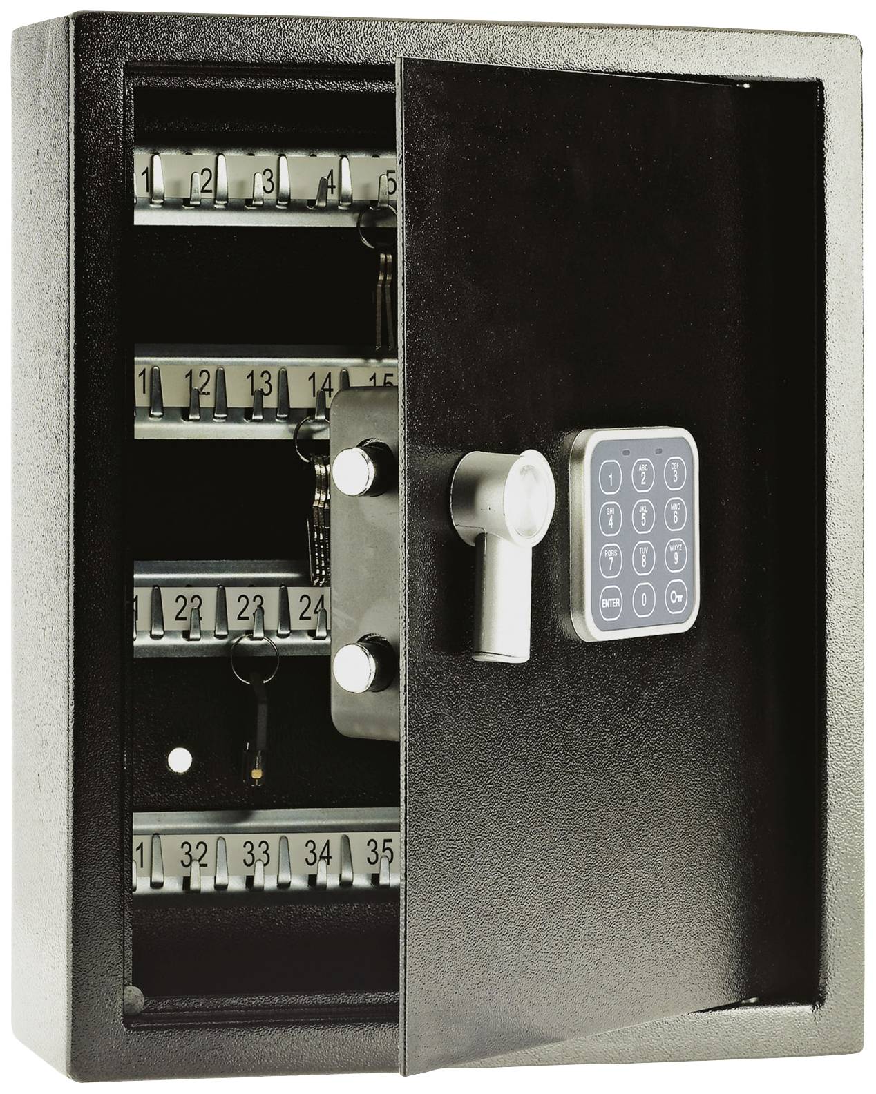 Armoire à clés ouverte avec un cadenas à combinaison et des rangées de crochets numérotés, quelques clés sont accrochées aux crochets.