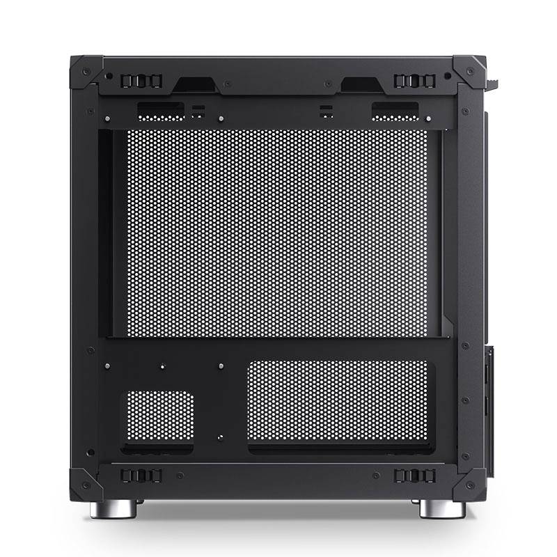 Boîtier d'ordinateur noir avec paroi latérale perforée pour la ventilation. Forme rectangulaire, surface métallique. Adapté aux composants PC.