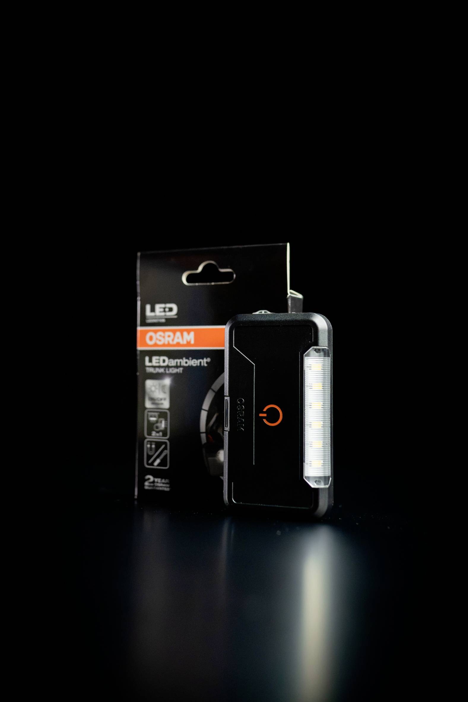 OSRAM Eclairage d'ambiance LEDINT106 LEDambient® Trunk Light LED 3.7 V (L x l x H) 63 x 17.4 x 108 mm allumage automatique