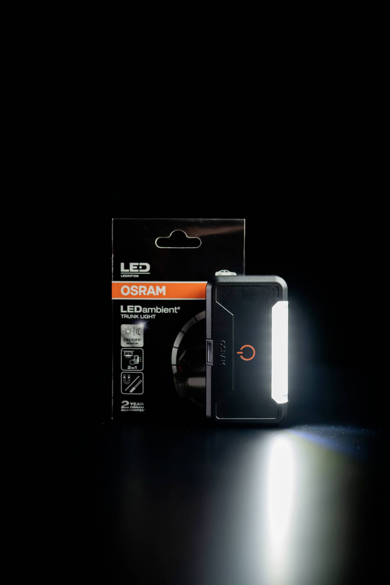 OSRAM Eclairage d'ambiance LEDINT106 LEDambient® Trunk Light LED 3.7 V (L x l x H) 63 x 17.4 x 108 mm allumage automatique