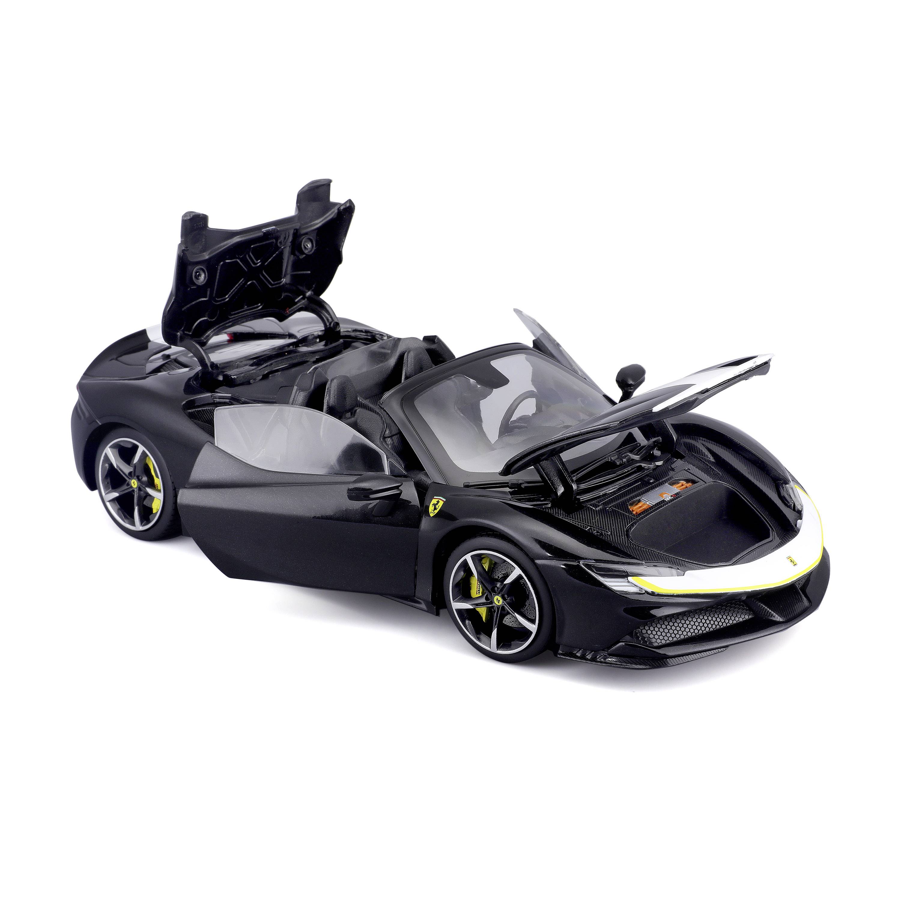 Voiture miniature noire avec portes ouvertes, capot et coffre relevés. Design sportif avec des touches jaunes et un intérieur détaillé.