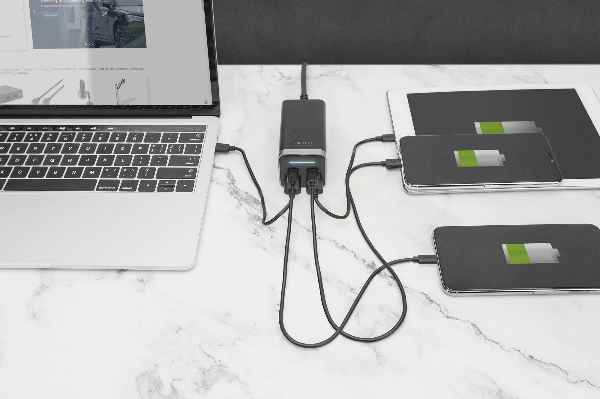 Digitus 4-Port GaN Chargeur USB 65 W intérieure, pour prise murale Courant de sortie (max.) 3000 mA Nbr. de sorties: 4 x USB-A