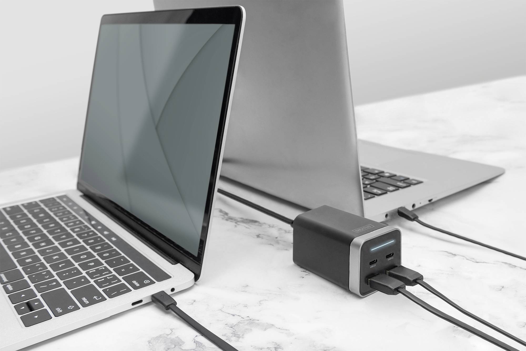Digitus 4-Port GaN Chargeur USB 65 W intérieure, pour prise murale Courant de sortie (max.) 3000 mA Nbr. de sorties: 4 x USB-A