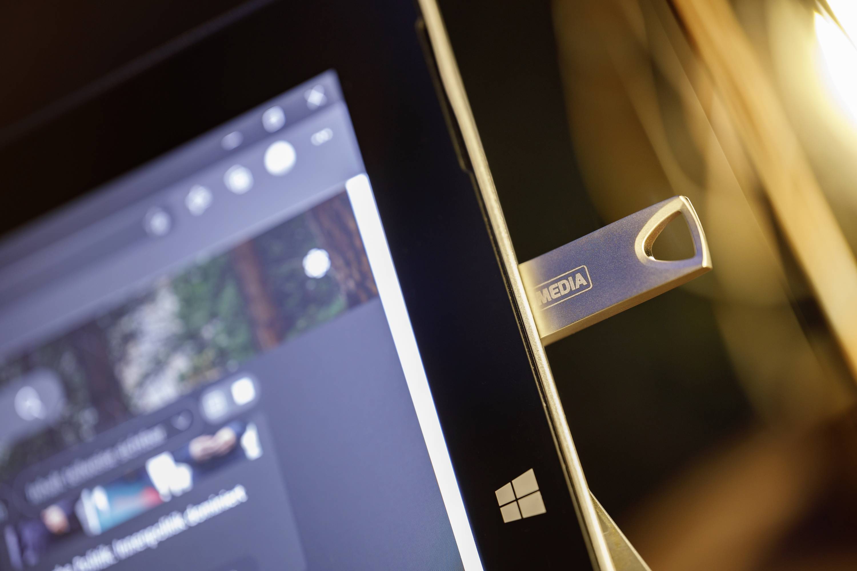 MyMEDIA My Alu USB 2.0 Drive Clé USB 32 GB argent 69273 USB 2.0