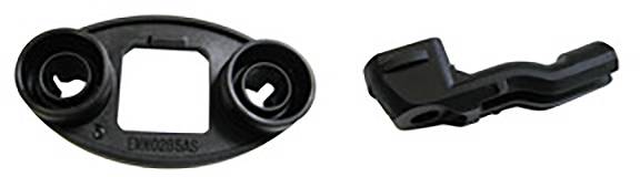 Pièces en plastique noir ; à gauche, un composant ovale avec deux ouvertures circulaires, à droite, une pièce en forme d'équerre.