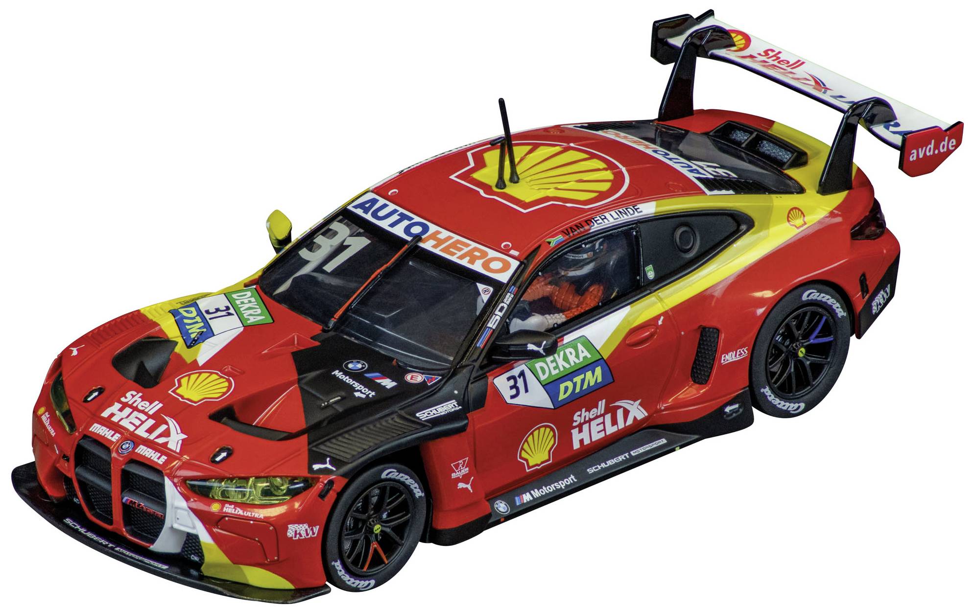 Une voiture de course rouge et jaune portant le numéro 31, recouverte de logos 'Shell Helix' et d'autres sponsors, vue dans une dynamique perspective de mouvement.