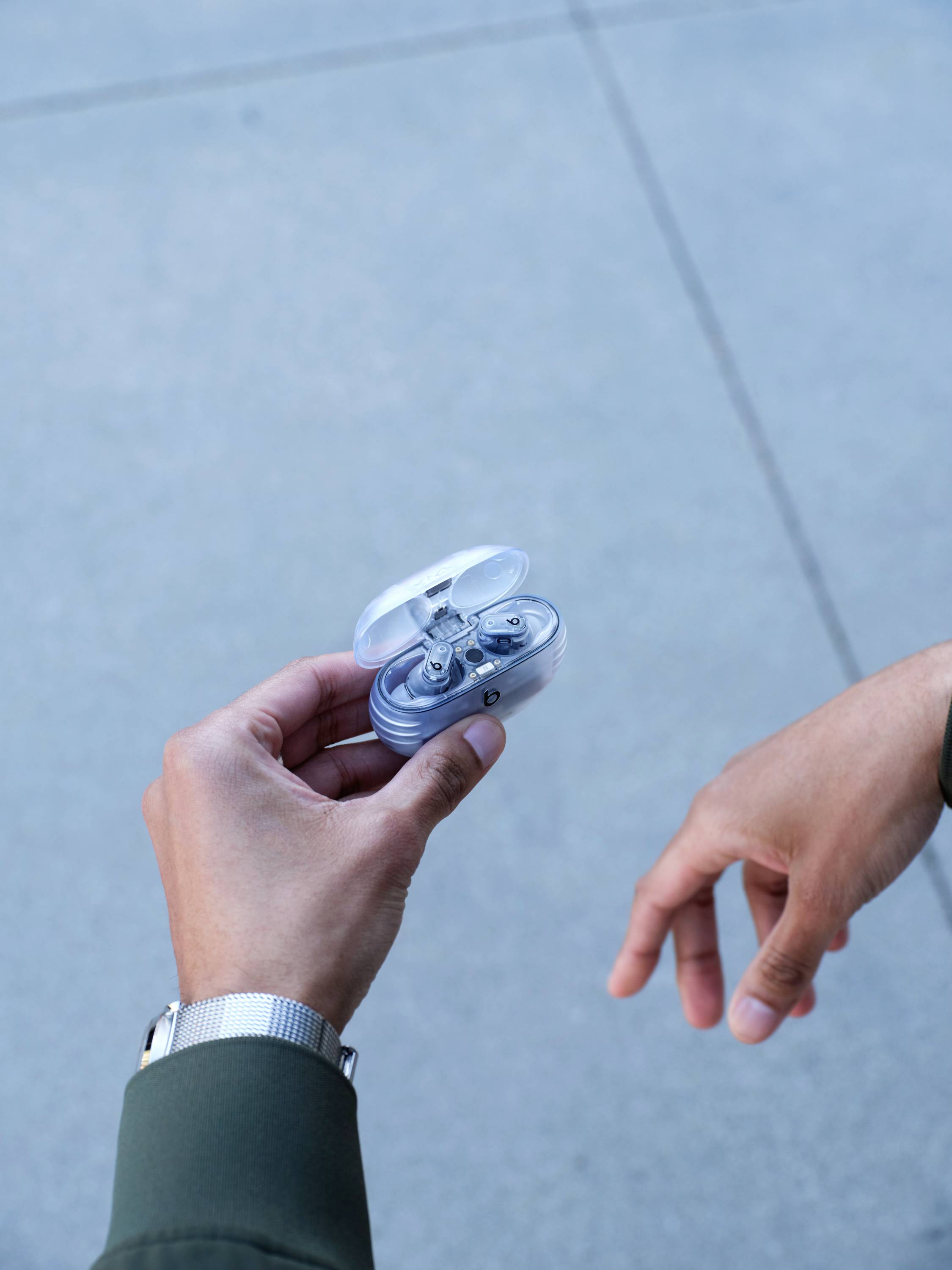 Beats Studio Buds Plus Écouteurs intra-auriculaires Bluetooth Stereo transparent Noise Cancelling, Suppression du bruit du