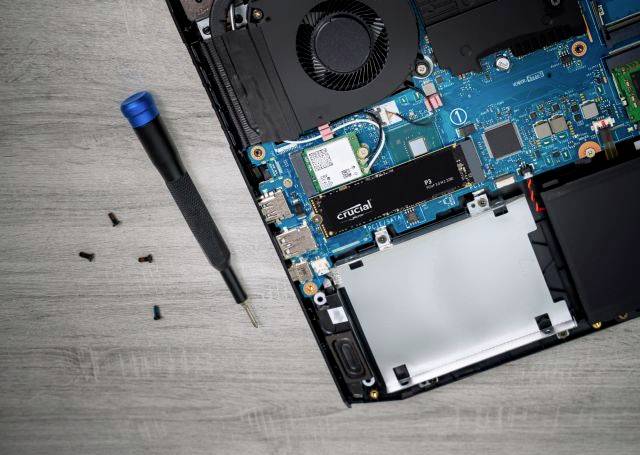 Crucial P3 1 TB SSD interne NVMe/PCIe M.2 M.2 PCIe NVMe au détail CT1000P3SSD8