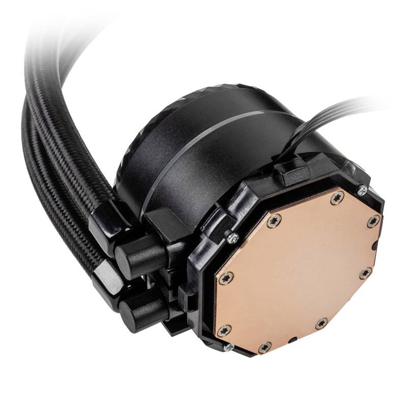 Une pompe de refroidissement à eau pour processeur pilotée par ordinateur, dotée d'une plaque de base en cuivre et de tuyaux flexibles pour dissiper la chaleur des processeurs.