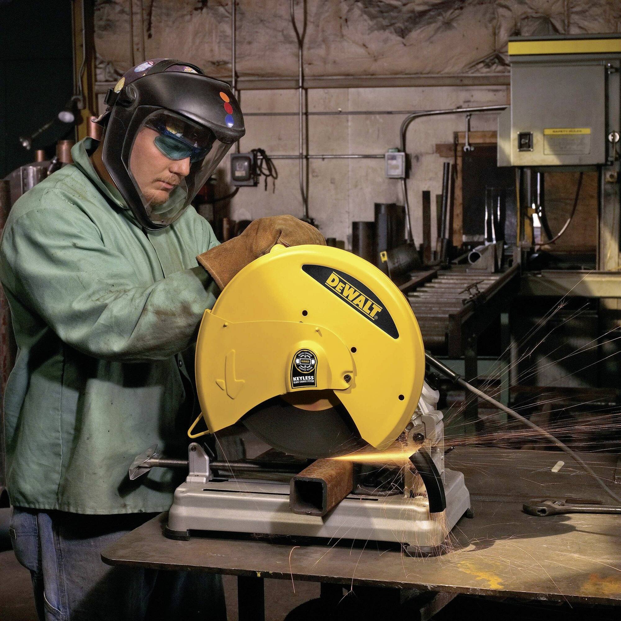 DEWALT Découpeuse à disque