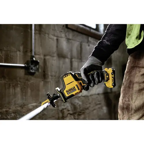 DEWALT Scie sabre sans fil DCS312D2-QW DEWALT Scie sabre sans fil DCS312D2-QW