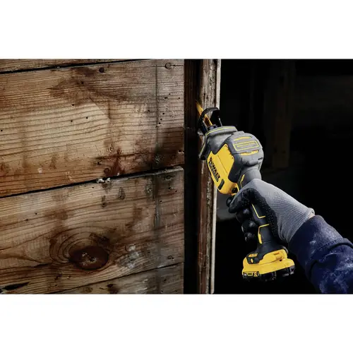 DEWALT Scie sabre sans fil DCS312D2-QW DEWALT Scie sabre sans fil DCS312D2-QW