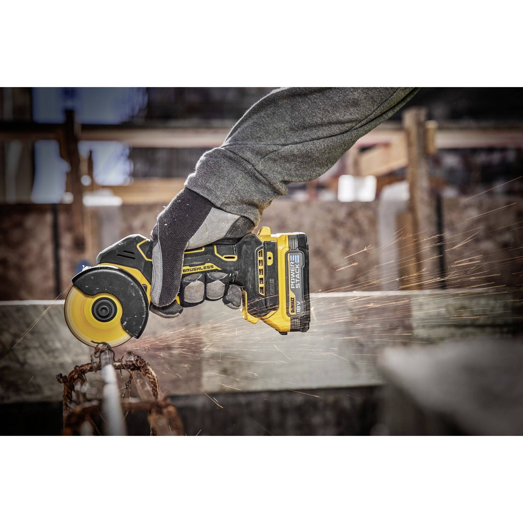 DEWALT Meuleuse multimatériaux sans fil
