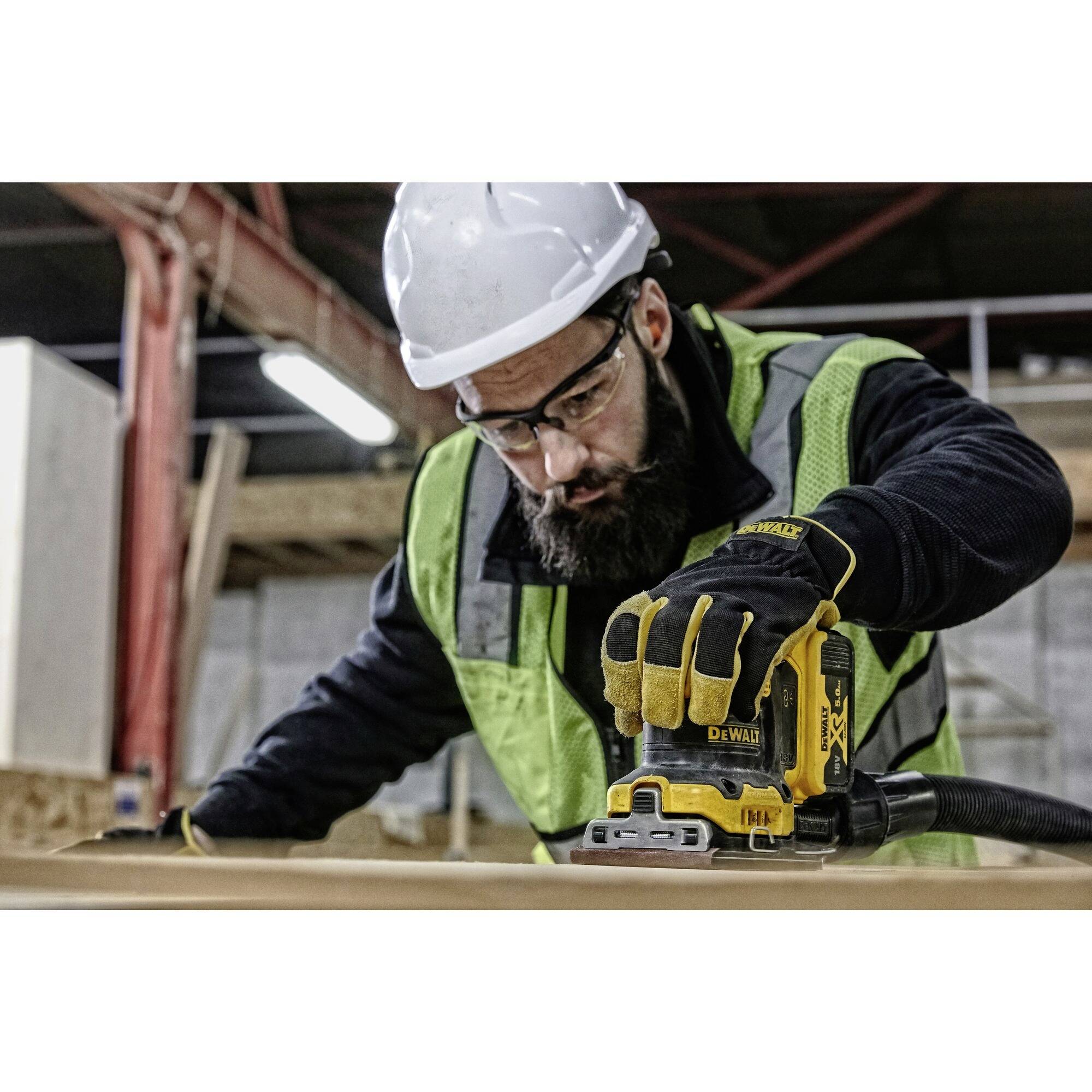 DEWALT DCW200NT-XJ Ponceuse vibrante sans fil