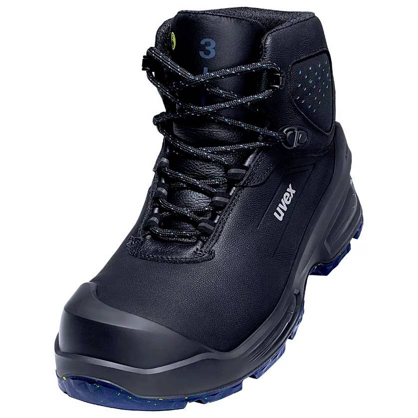 Chaussure de sécurité noire avec semelle bleue et lacets, marque 'uvex', vue de profil côté.