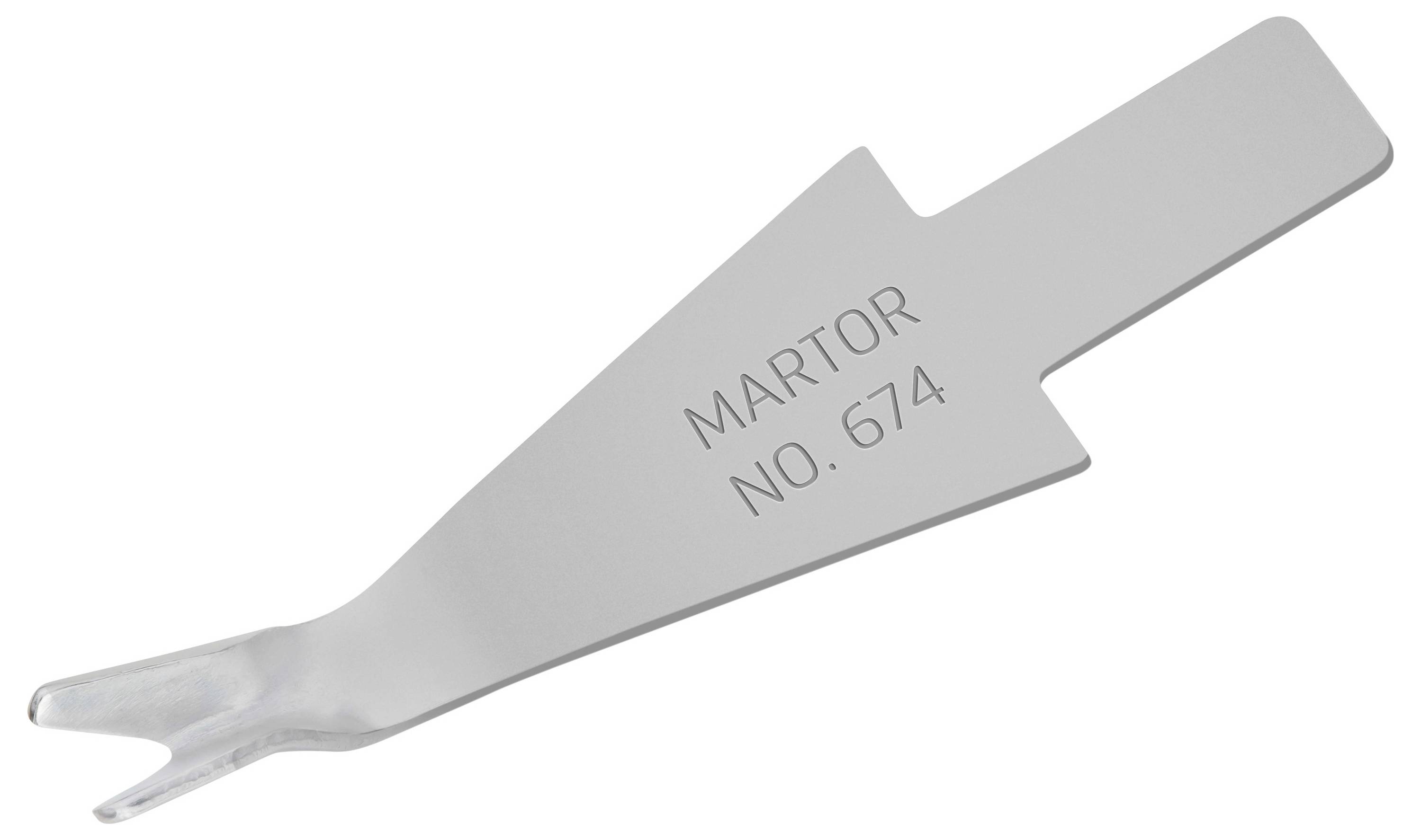 Un outil de remplacement de lame en argent portant l'inscription 'MARTOR NO. 674', utilisé pour insérer ou changer des lames.