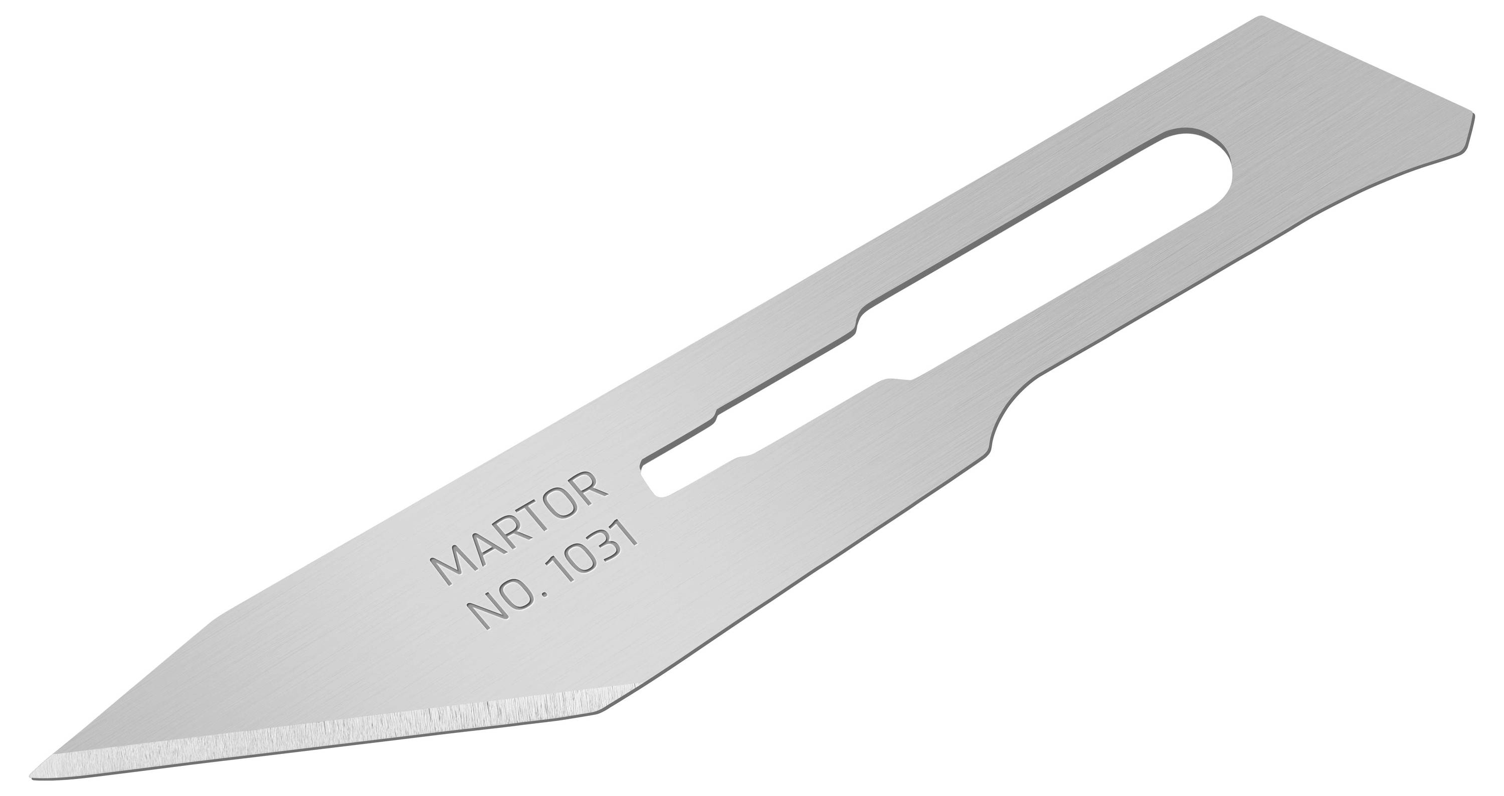 Un modèle de lame de rechange argenté No. 1031 de Martor, de forme effilée avec un trou de fixation ovale.