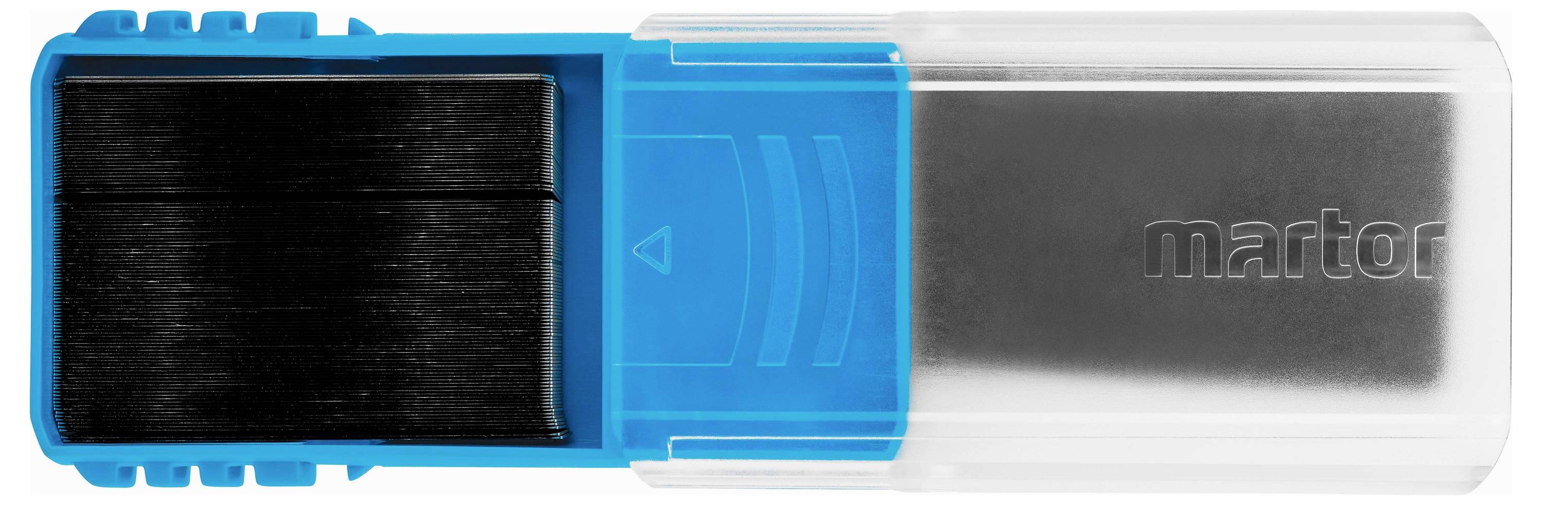 Un support de lame rectangulaire en plastique bleu avec un capot de protection. Le nom de marque 'Martor' est gravé dans le métal.
