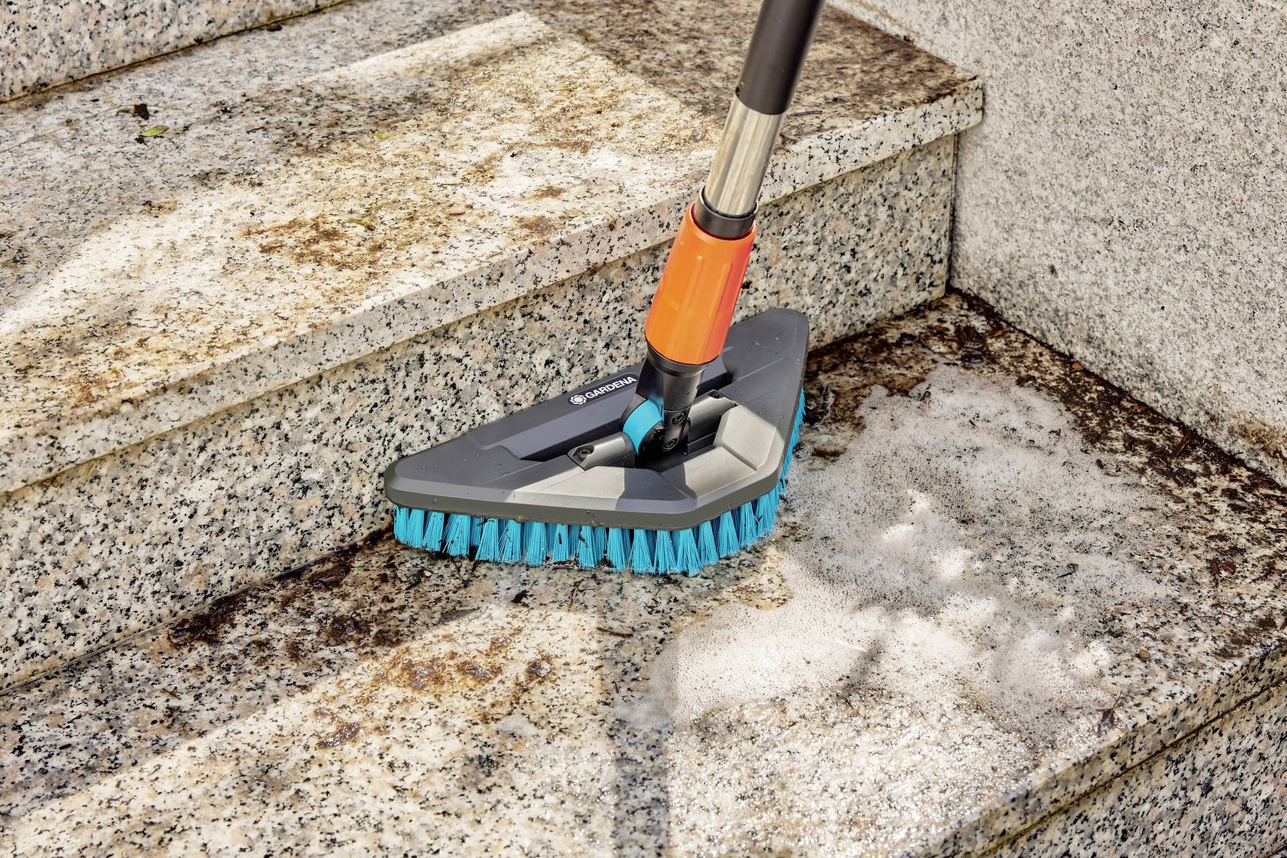 Brosse à manche 18814-20 27 cm Gardena Combisystem