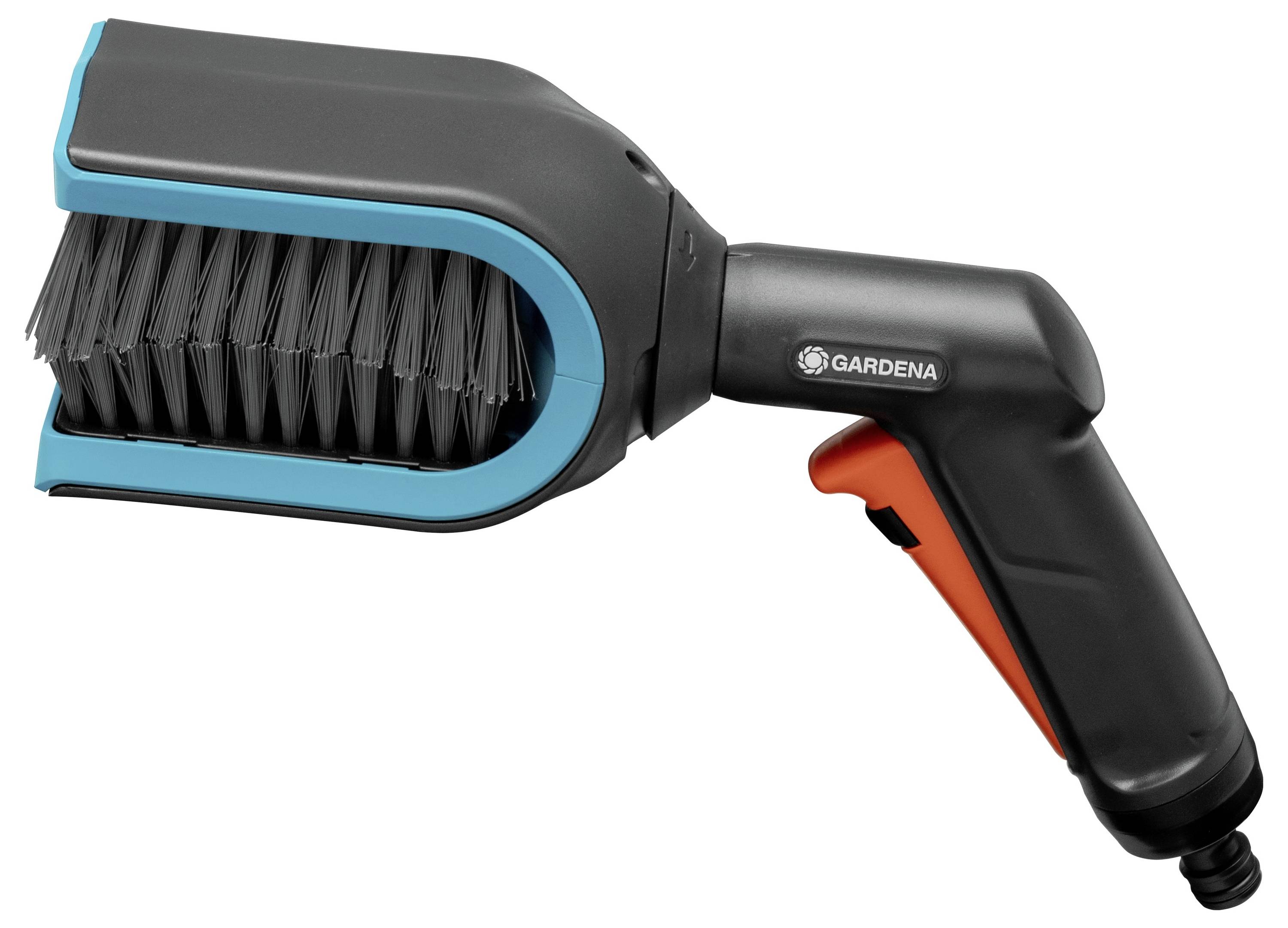 Brosse de nettoyage portative Gardena avec soies noires et poignée de gâchette orange pour faciliter les tâches de nettoyage.