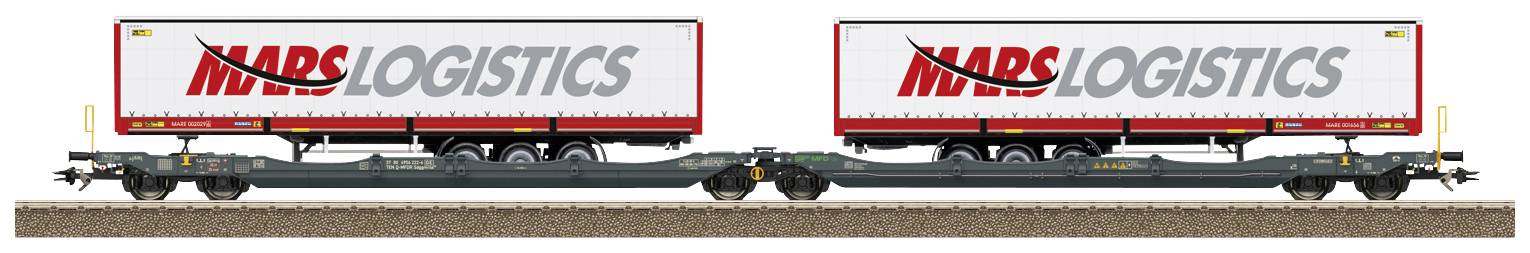 Deux remorques de camions avec le logo 'Mars Logistics' sur un wagon de fret, connectées et côte à côte sur des rails.