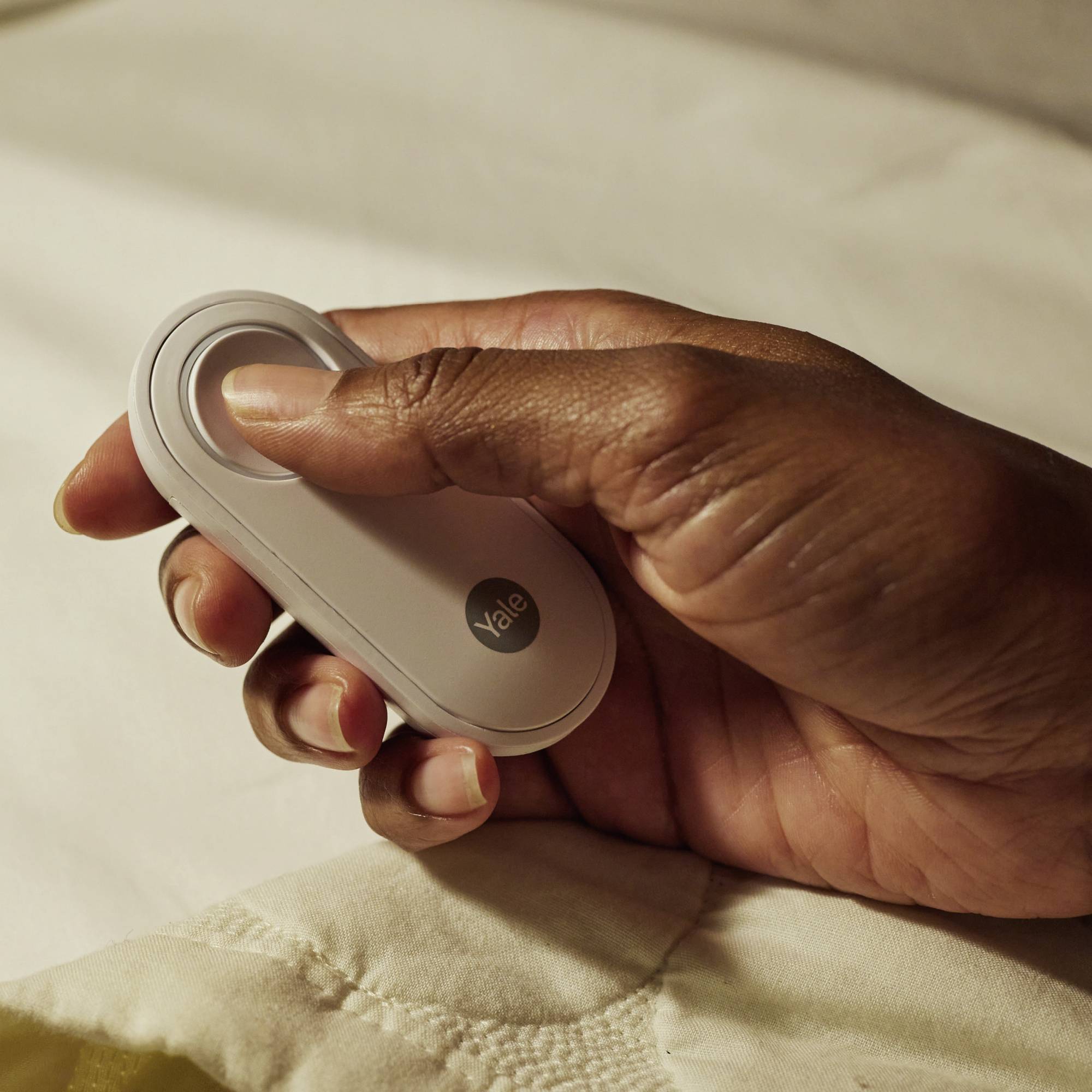 YALE AL-PB-1A-W Accessoire pour système d'alarme sans fil Bouton anti-panique sans fil