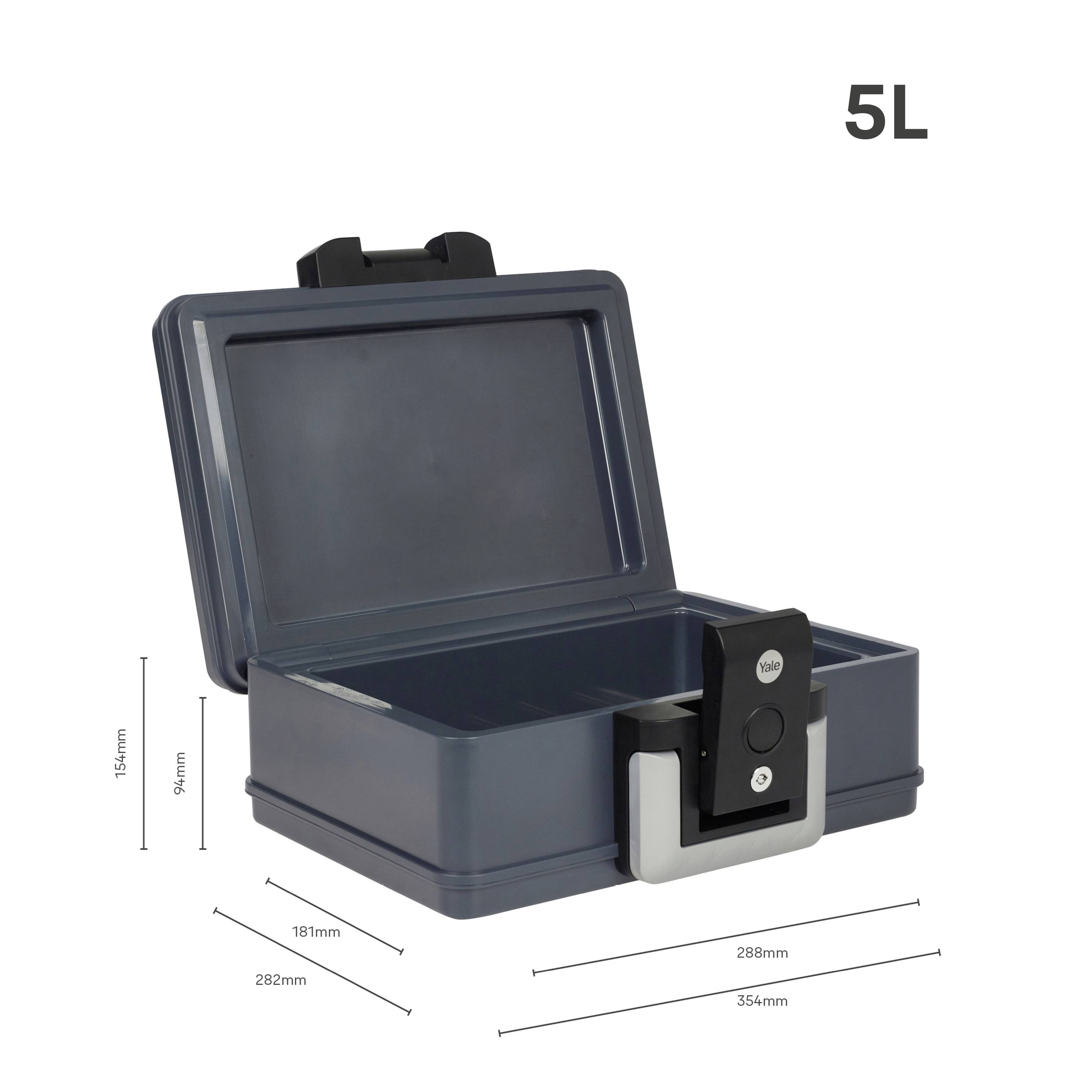 Une boîte bleue rectangulaire à couvercle ouvert avec un verrou noir sur la façade. Dimensions : 354 mm de largeur, 282 mm de profondeur, 154 mm de hauteur. Capacité : 5 L.