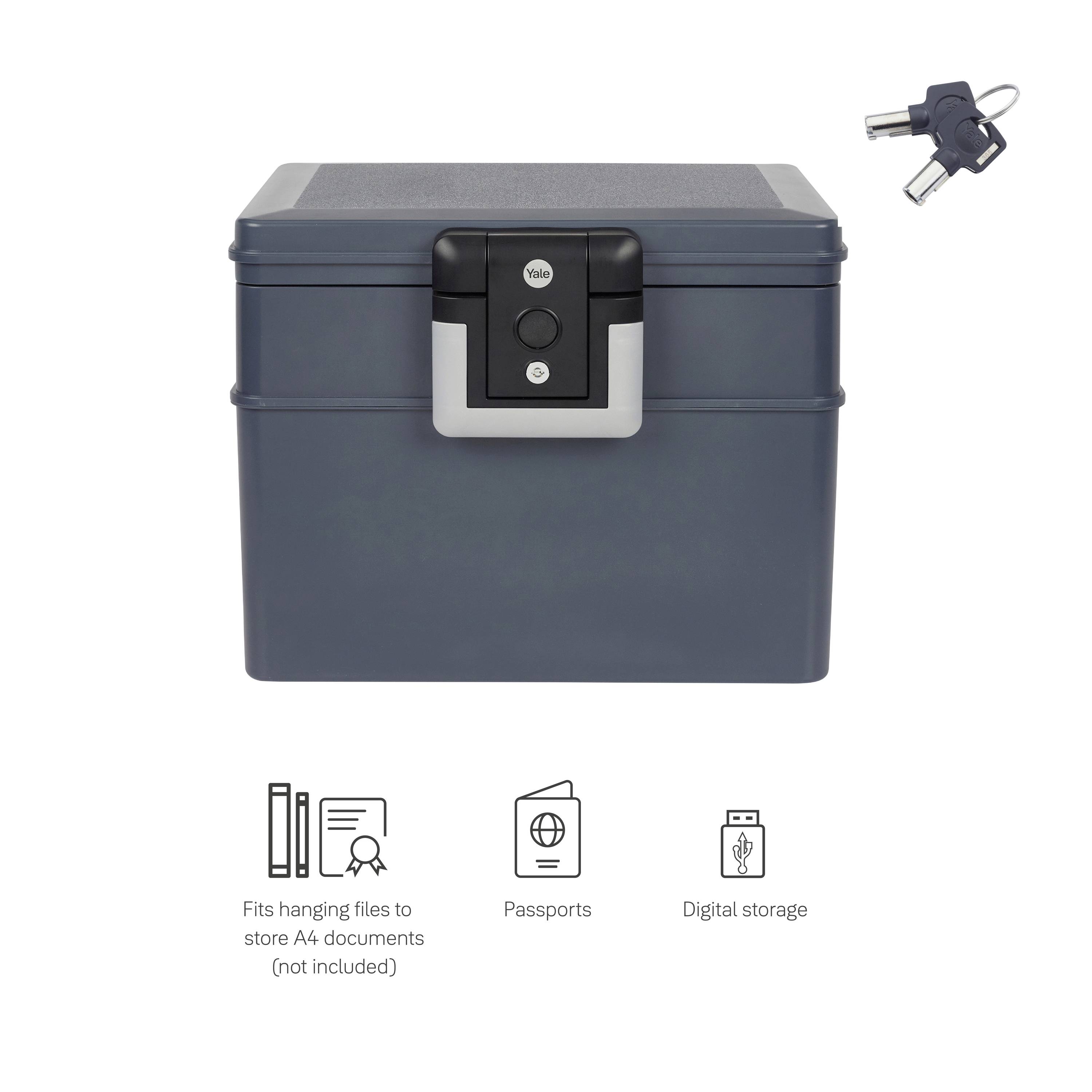 Une boîte de sécurité grise résistante au feu, munie d'un verrou et d'une paire de clés, destinée à la conservation de documents, de passeports et de supports numériques.