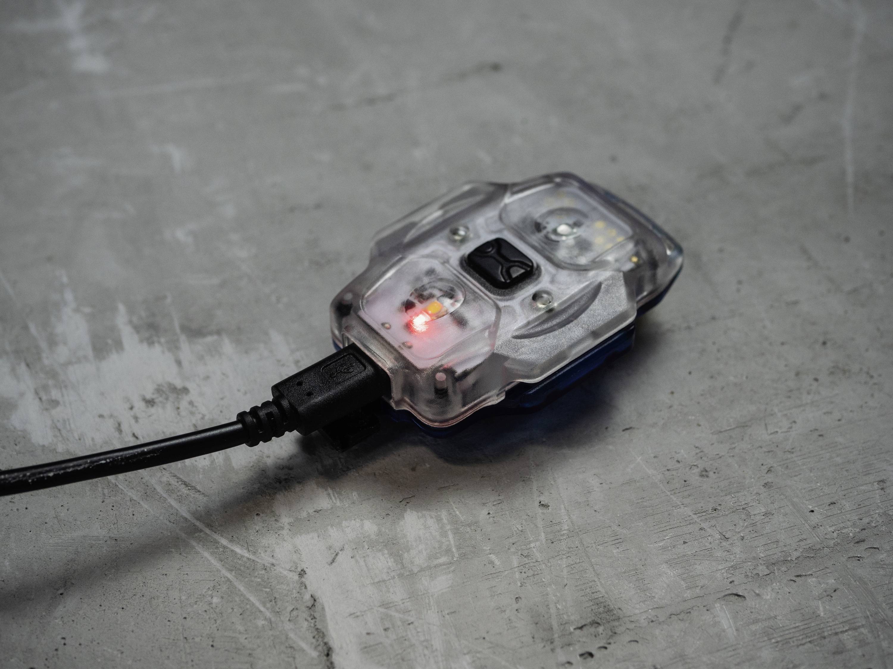 ArmyTek F07001Y Crystal Yellow Petite lampe mobile LED jaune, transparent