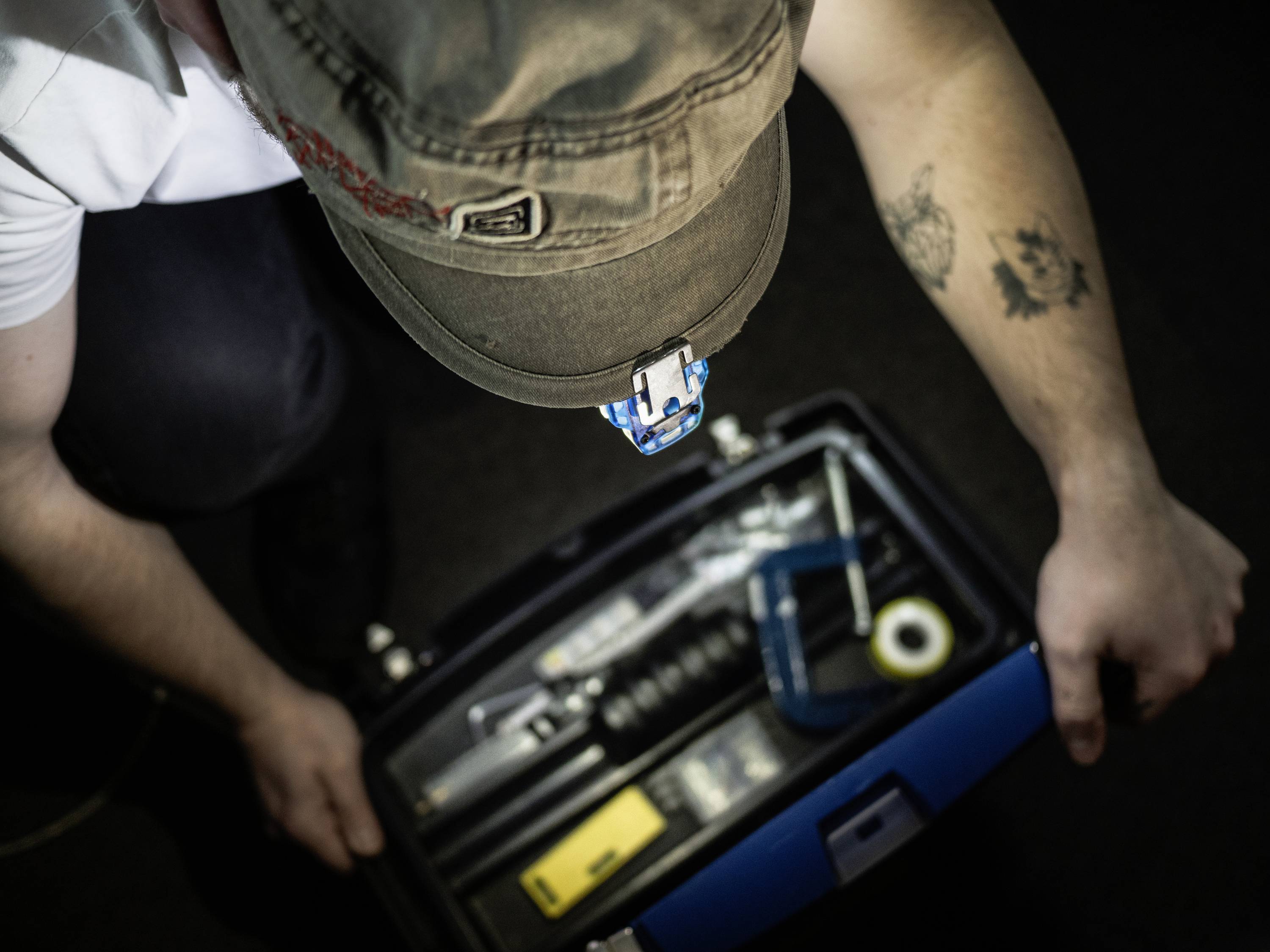 ArmyTek F07001Y Crystal Yellow Petite lampe mobile LED jaune, transparent