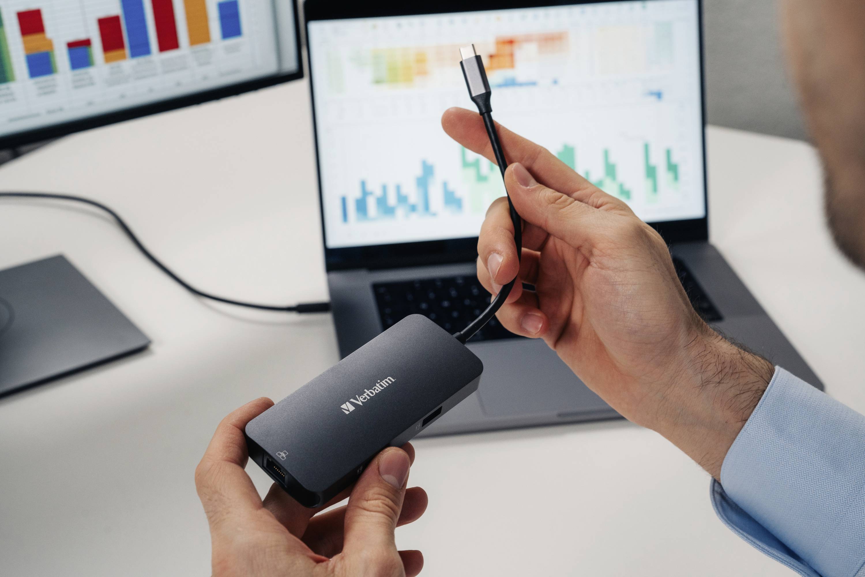 Hub multiport USB-C® (USB 3.2 Gen 1) Verbatim CMH-05 5 ports avec port réseau intégré, avec port de charge rapide, avec fich