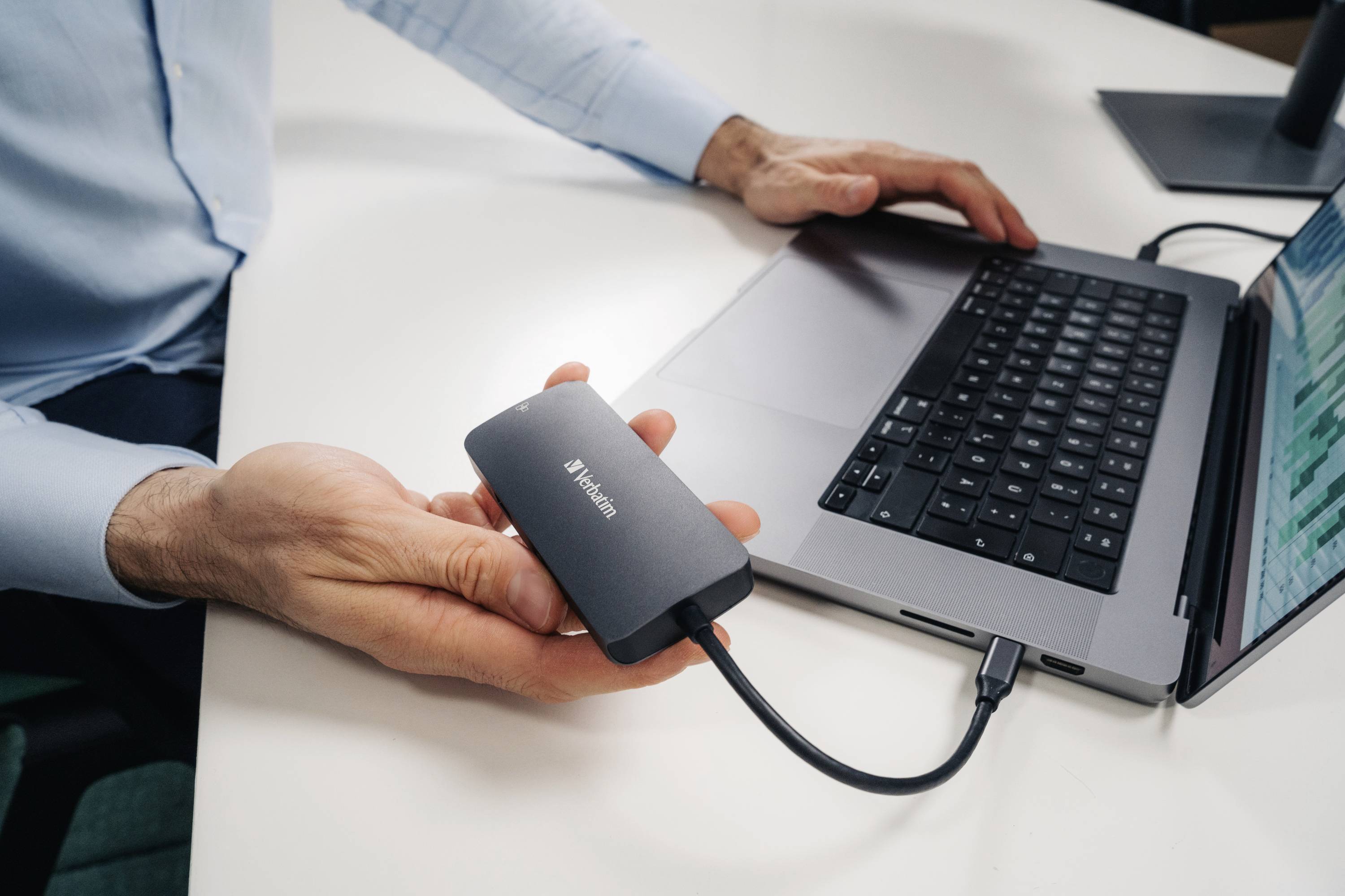Hub multiport USB-C® (USB 3.2 Gen 1) Verbatim CMH-05 5 ports avec port réseau intégré, avec port de charge rapide, avec fich