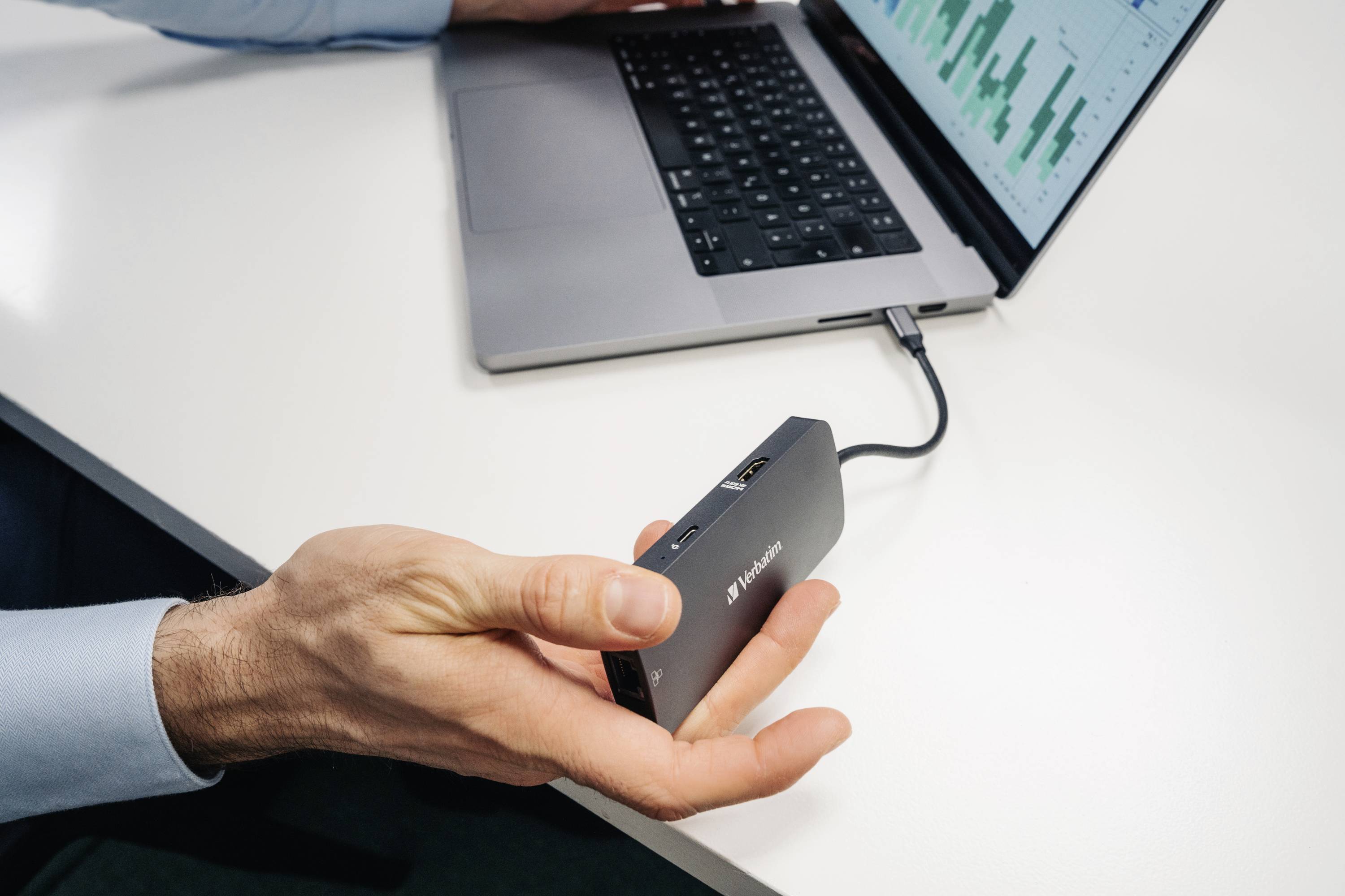 Hub multiport USB-C® (USB 3.2 Gen 1) Verbatim CMH-05 5 ports avec port réseau intégré, avec port de charge rapide, avec fich