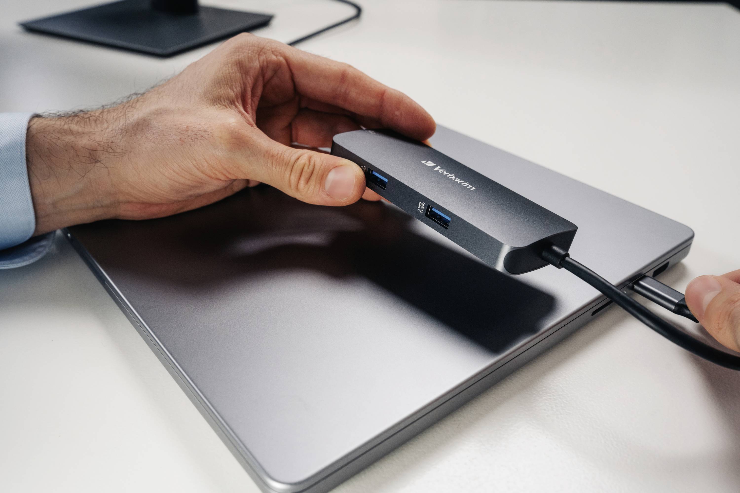 Hub multiport USB-C® (USB 3.2 Gen 1) Verbatim CMH-05 5 ports avec port réseau intégré, avec port de charge rapide, avec fich