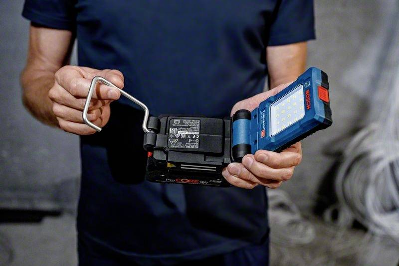 Bosch Professional LED Lampe de travail GLI 18V-800 0601443600
