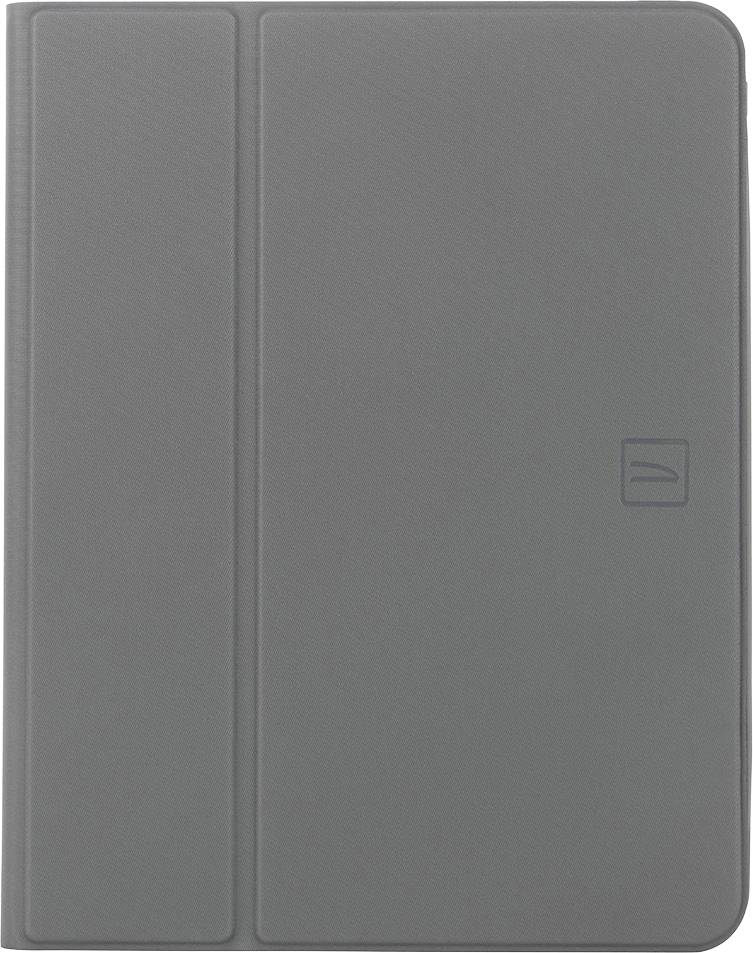 Étui de tablette gris de format folio avec une couverture avant et un dos latéral, présenté fermé sur un fond uni.