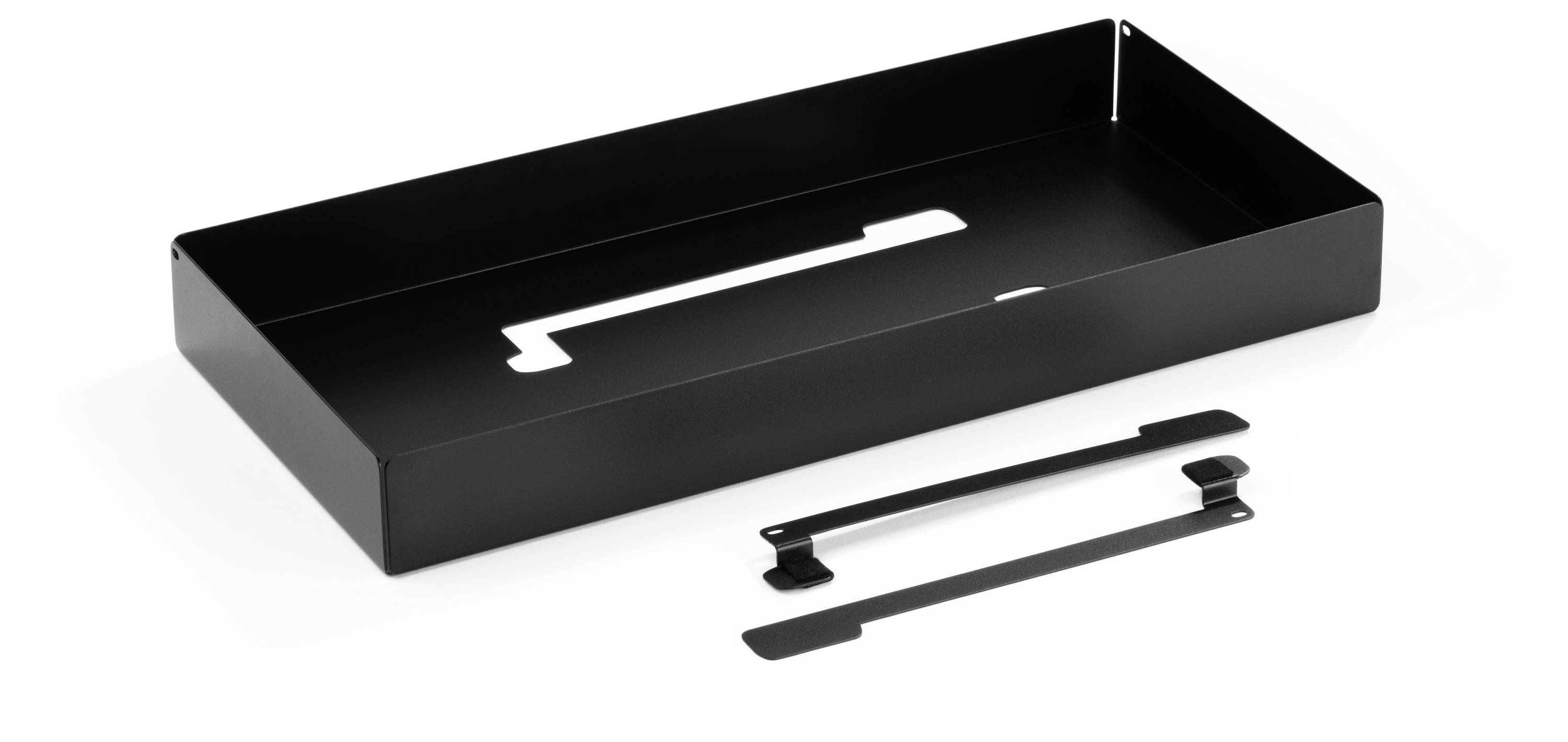 Plateau rectangulaire noir en métal avec un rebord surélevé et deux supports métalliques assortis.